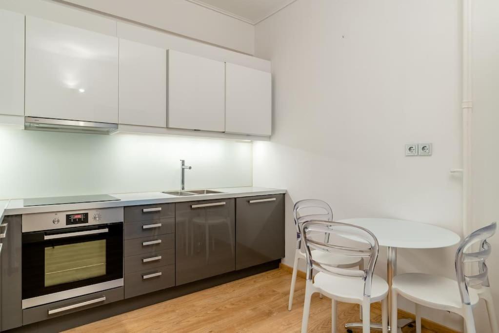 Elegant 2Bd Evelpidon Apartment Atenas Exterior foto
